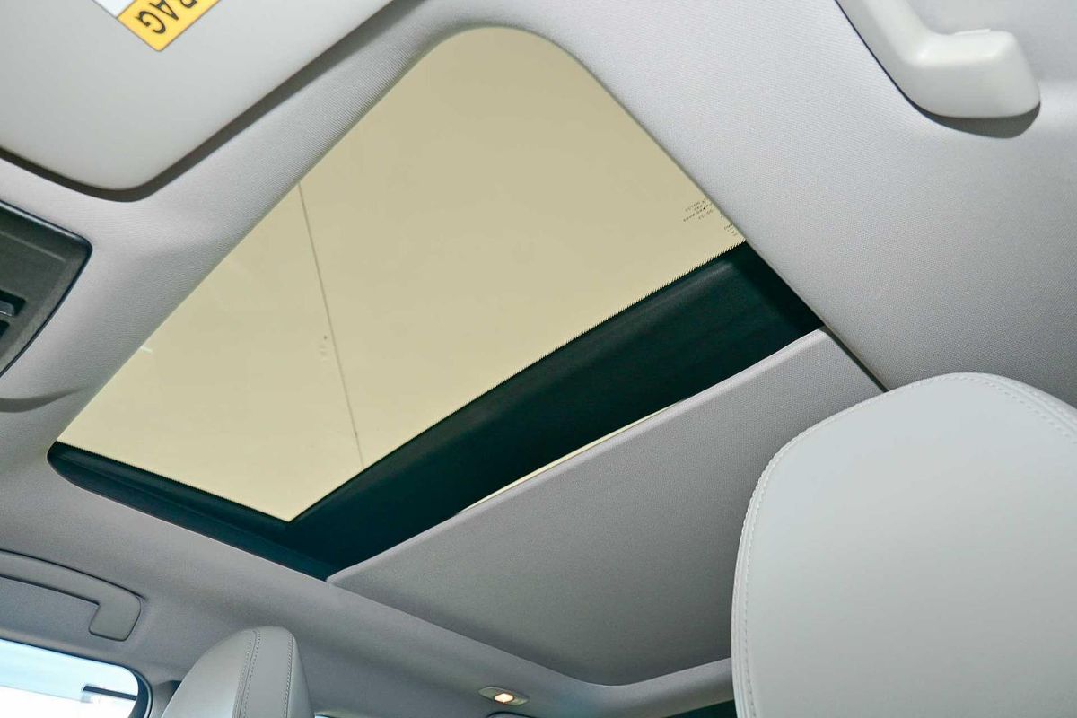 2022 Mitsubishi Outlander Exceed ZM