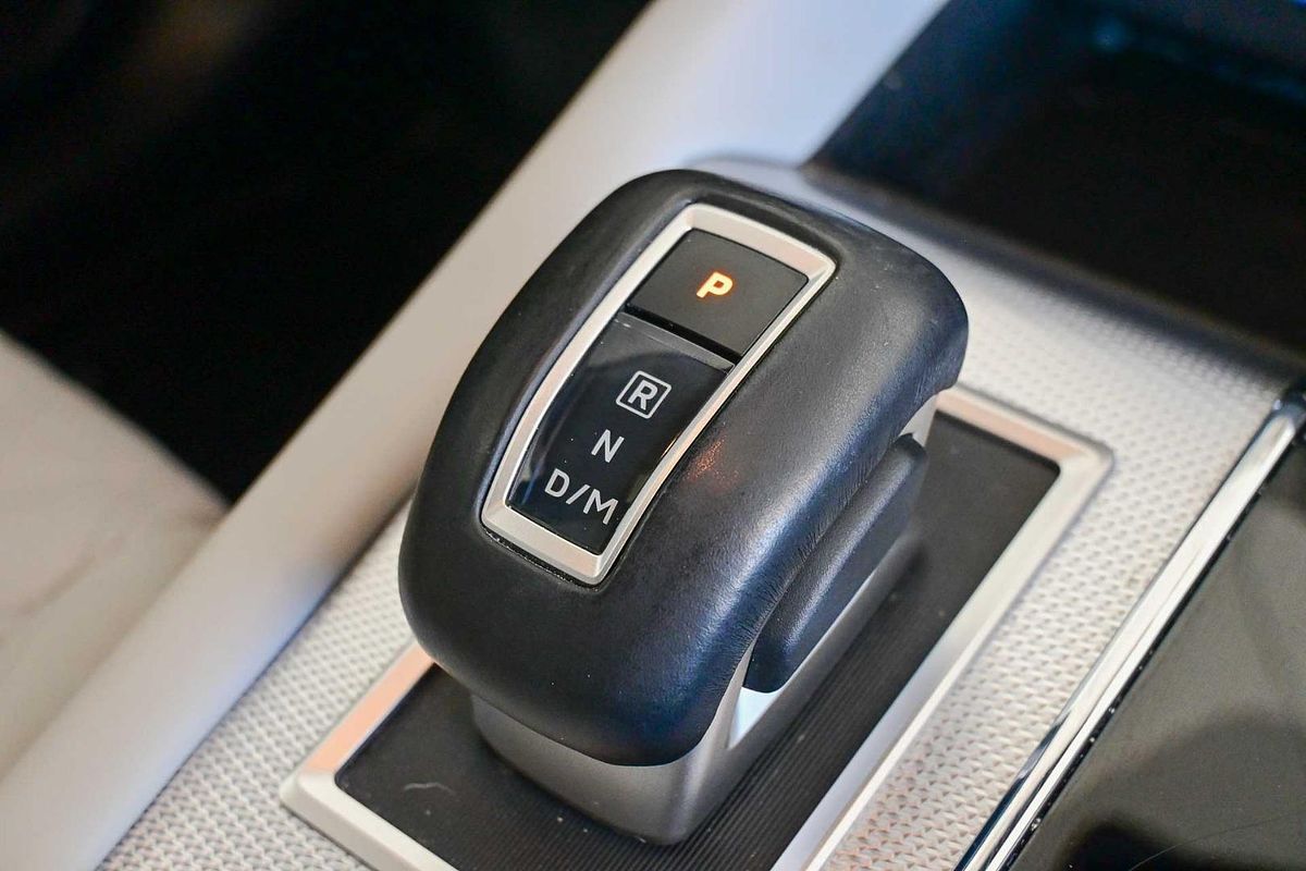 2022 Mitsubishi Outlander Exceed ZM