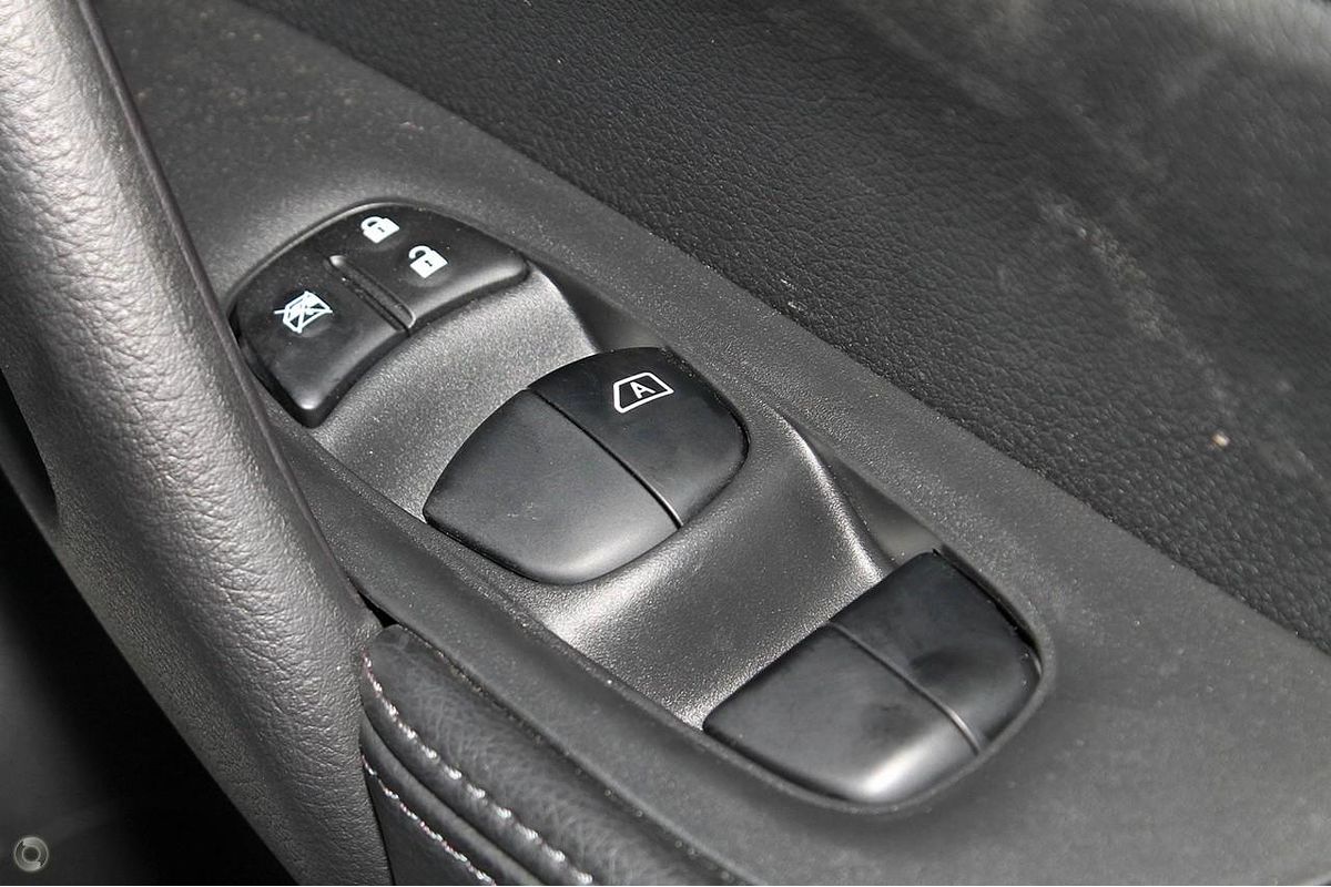 2015 Nissan X-TRAIL ST T32