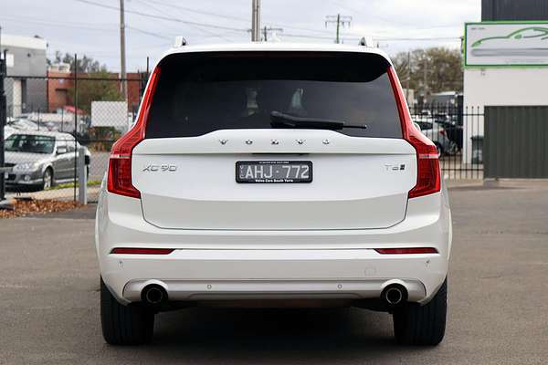 2015 Volvo XC90 T6 Momentum