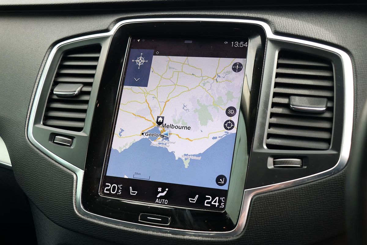 2015 Volvo XC90 T6 Momentum