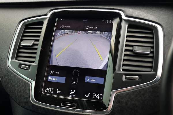 2015 Volvo XC90 T6 Momentum