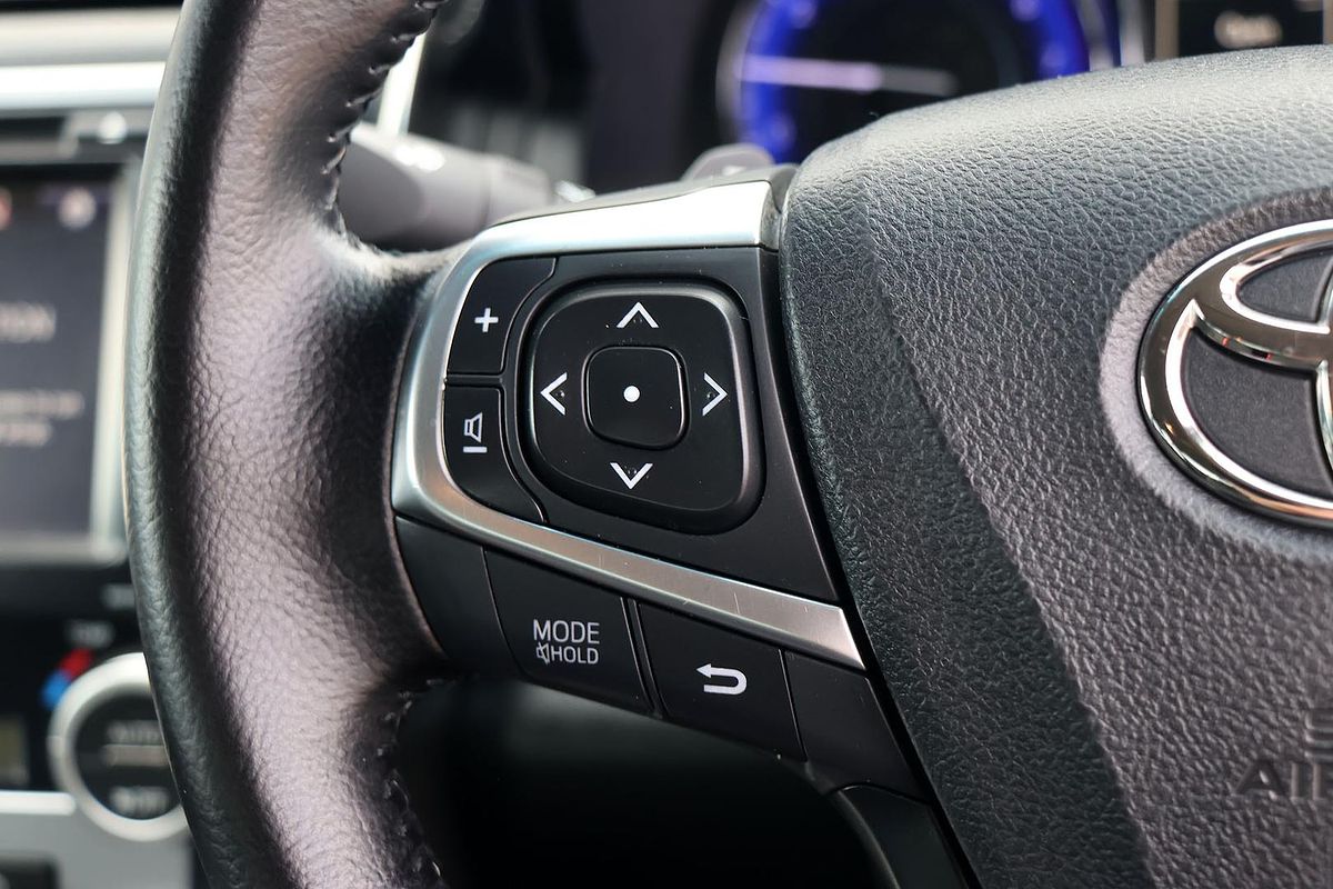 2017 Toyota Camry Atara S ASV50R