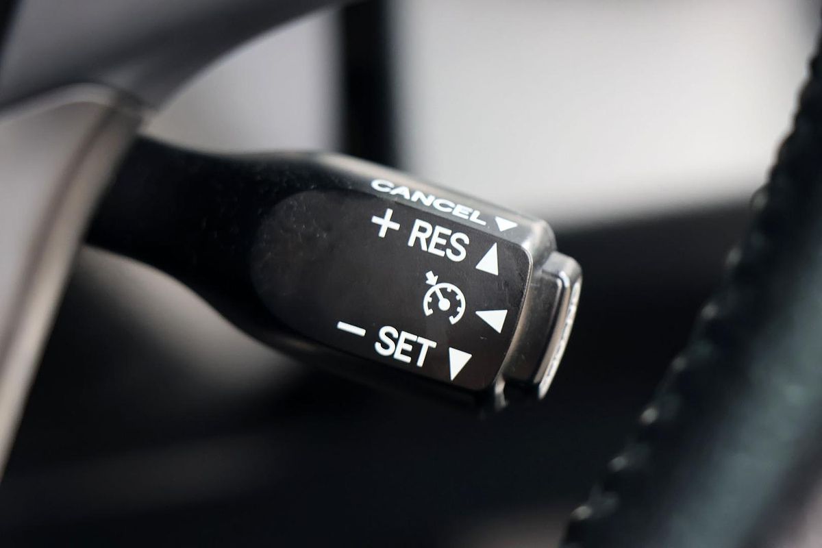 2017 Toyota Camry Atara S ASV50R