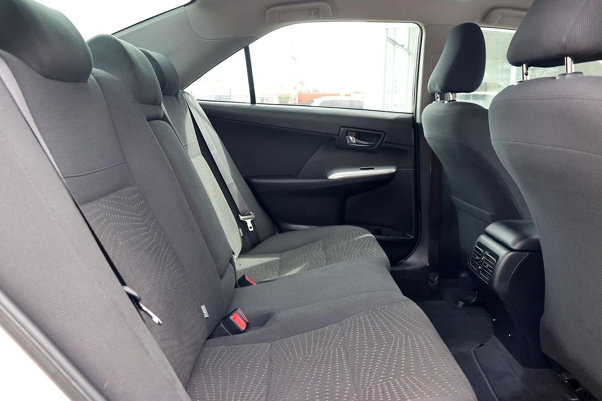 2017 Toyota Camry Atara S ASV50R