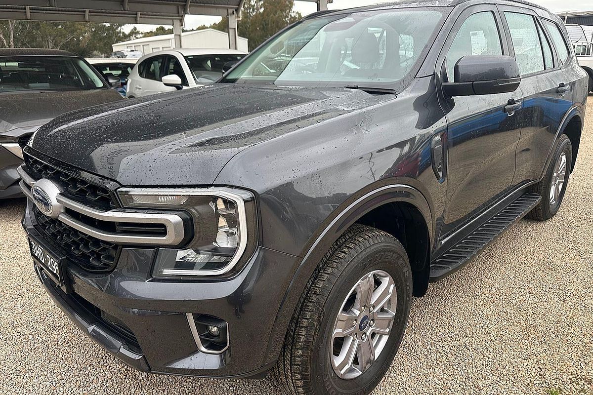 2024 Ford Everest Ambiente 2.0L