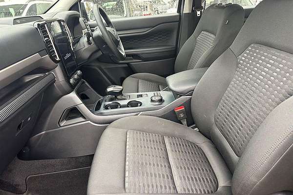 2024 Ford Everest Ambiente 2.0L