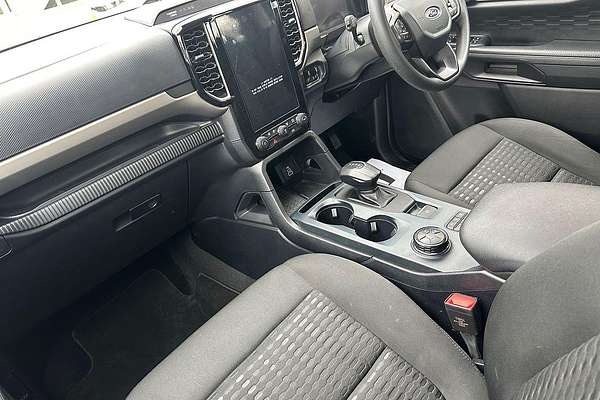 2024 Ford Everest Ambiente 2.0L