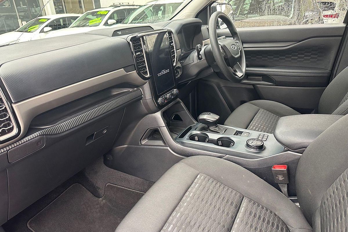 2024 Ford Everest Ambiente 2.0L