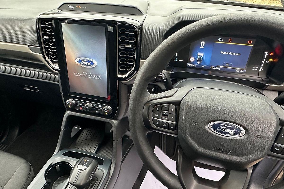2024 Ford Everest Ambiente 2.0L