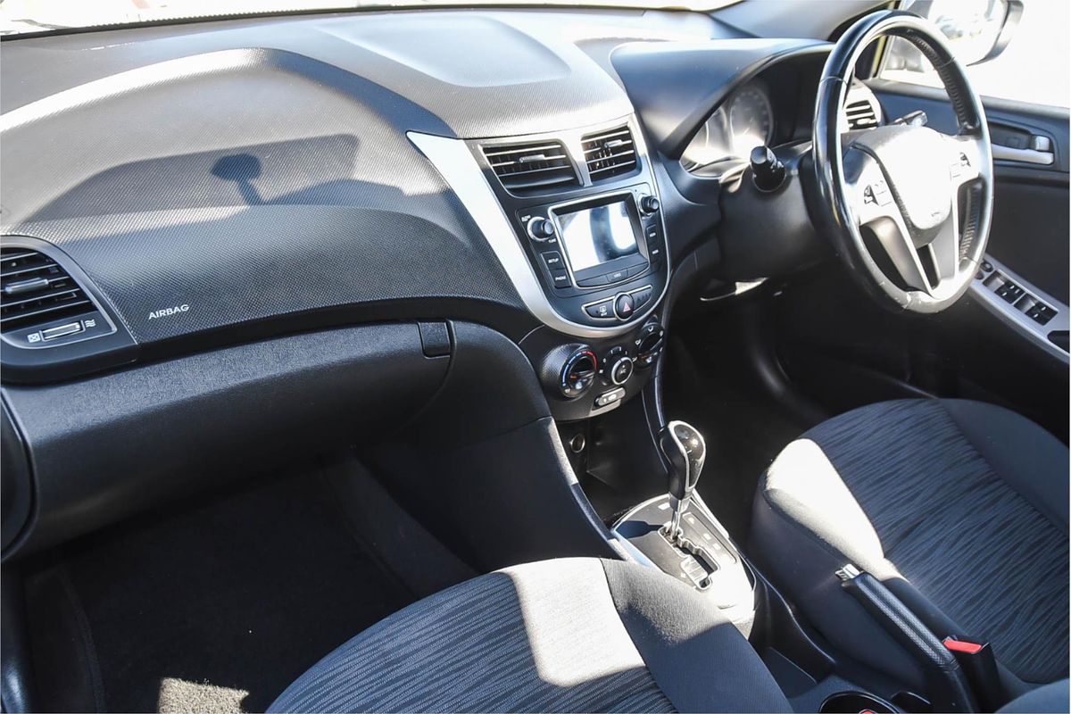 2018 Hyundai Accent Sport RB6