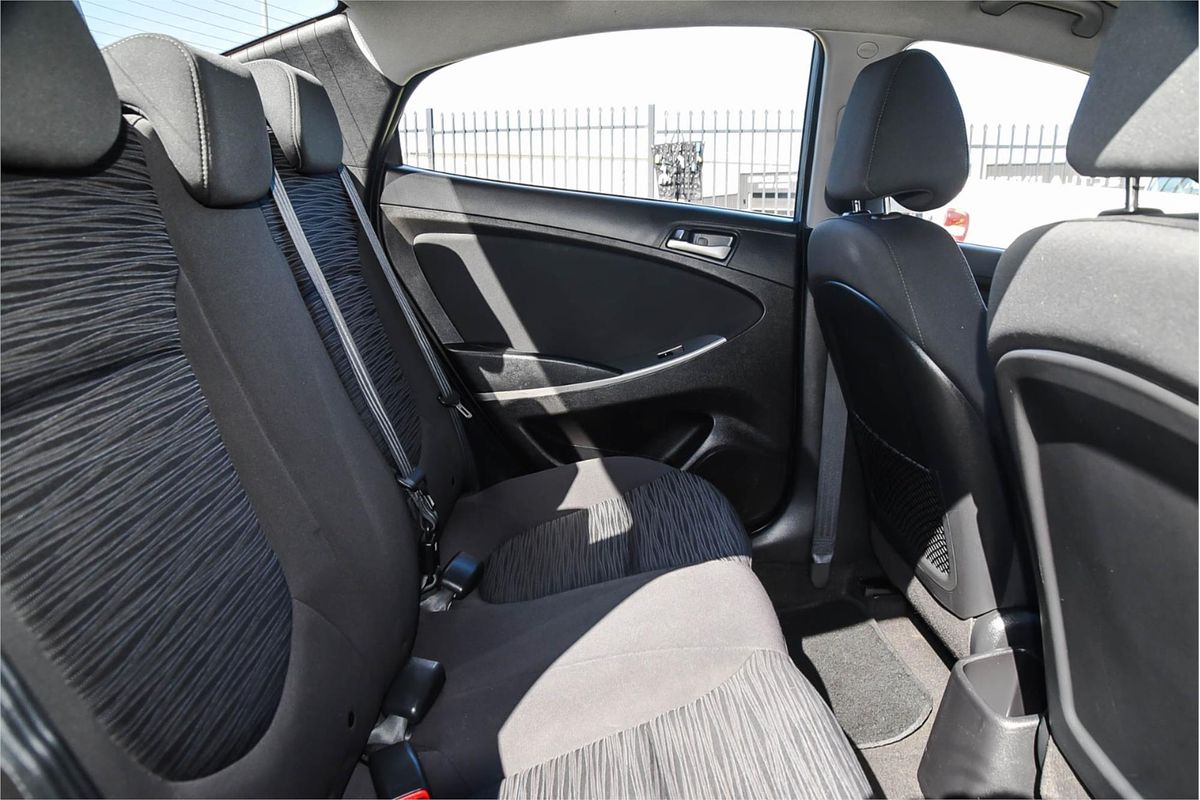 2018 Hyundai Accent Sport RB6