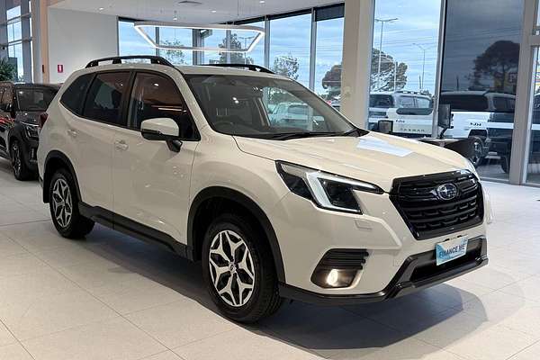 2023 Subaru Forester 2.5i 50 Years Edition S5
