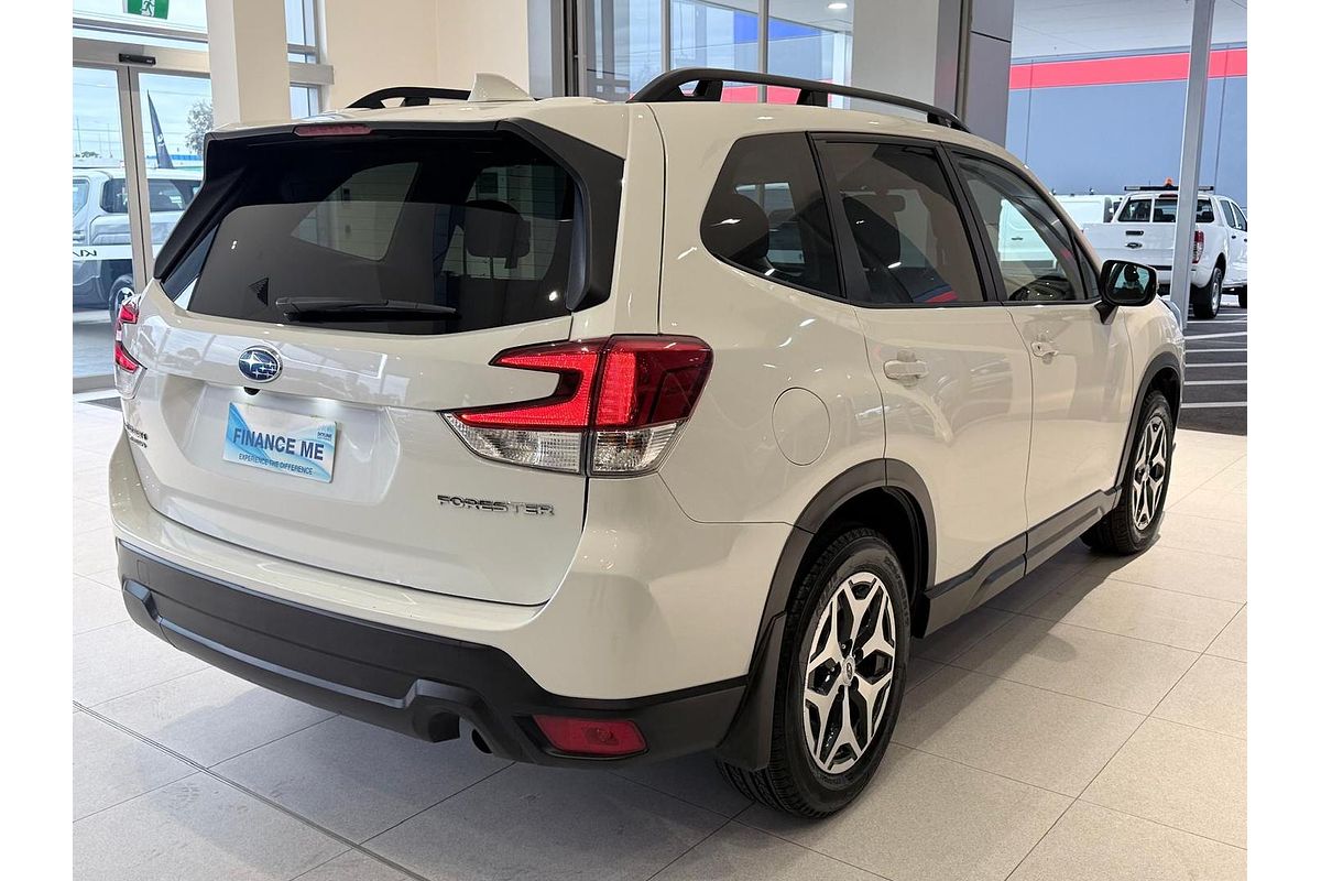 2023 Subaru Forester 2.5i 50 Years Edition S5