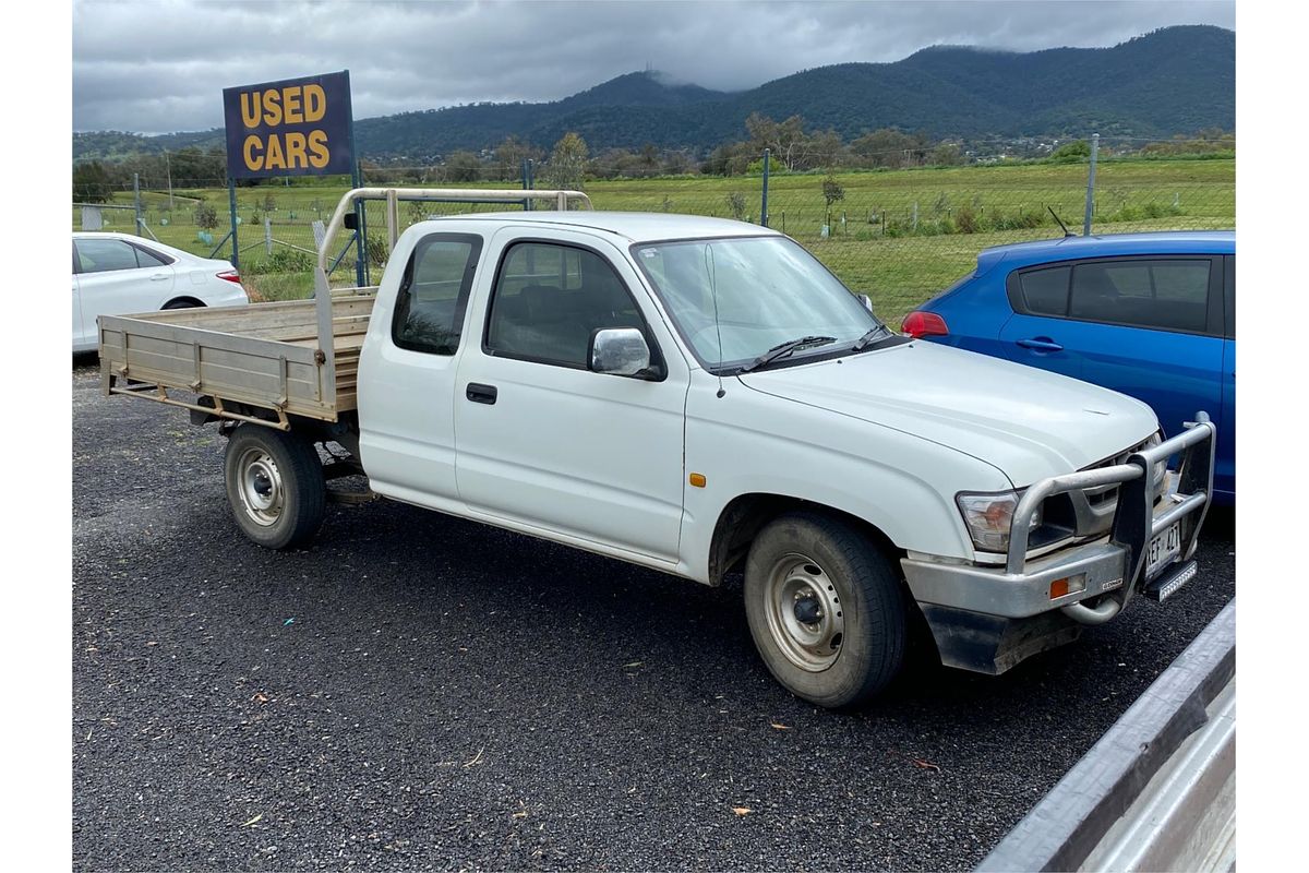 2005 Toyota Hilux RZN154R MY04