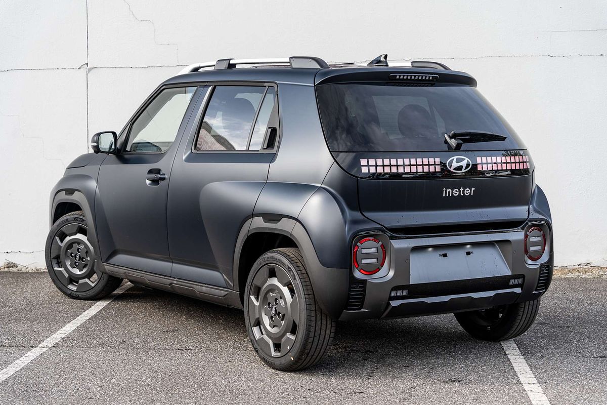 2025 Hyundai INSTER Cross AX.V1