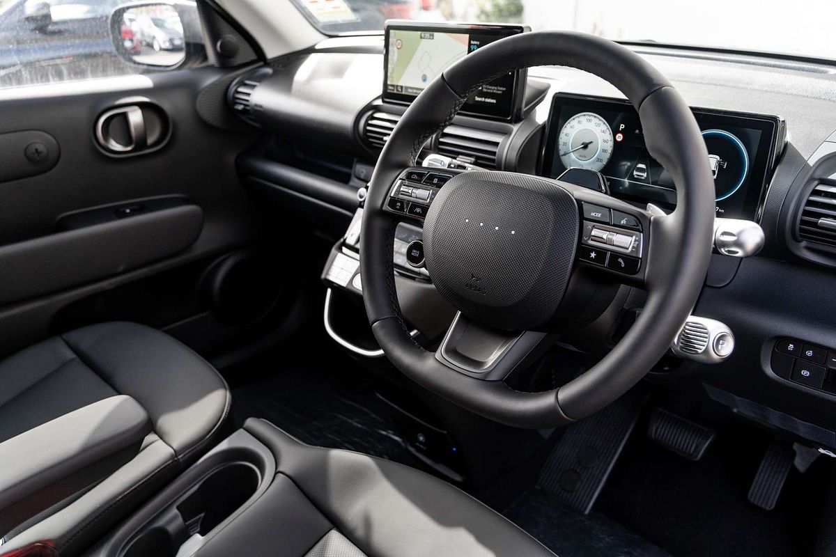 2025 Hyundai INSTER Cross AX.V1