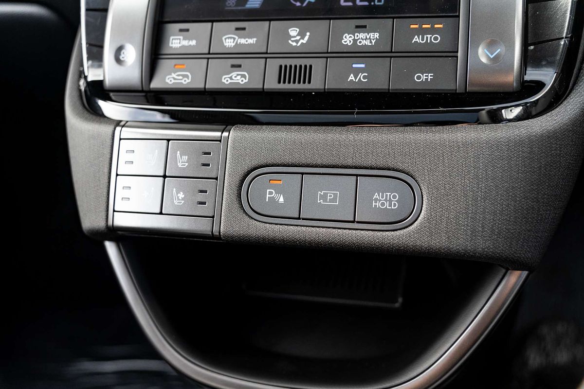 2025 Hyundai INSTER Cross AX.V1