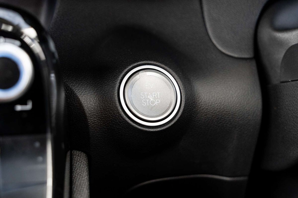 2025 Hyundai INSTER Cross AX.V1