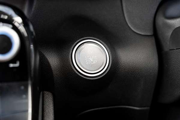 2025 Hyundai INSTER Cross AX.V1