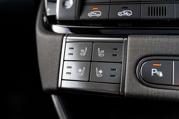 2025 Hyundai INSTER Cross AX.V1