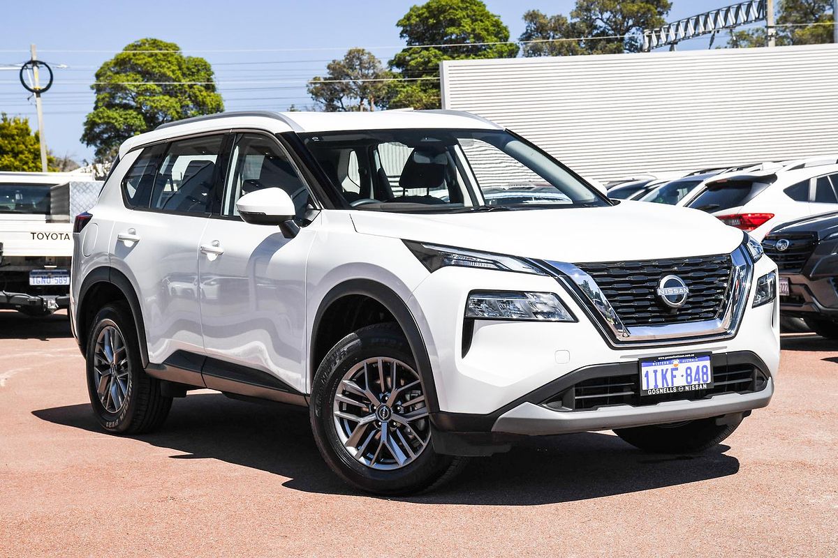 2024 Nissan X-TRAIL ST T33