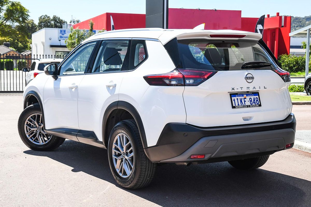 2024 Nissan X-TRAIL ST T33