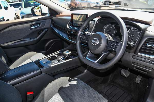 2024 Nissan X-TRAIL ST T33