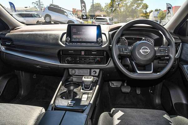 2024 Nissan X-TRAIL ST T33