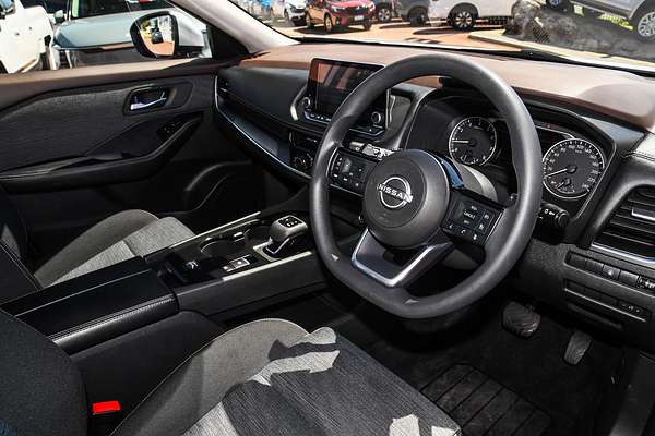 2024 Nissan X-TRAIL ST T33