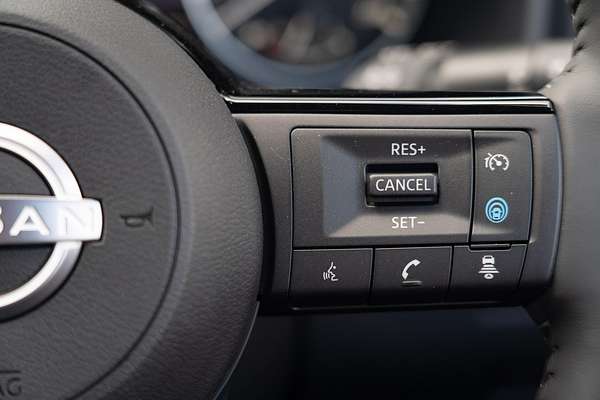 2025 Nissan X-TRAIL ST-L e-POWER T33