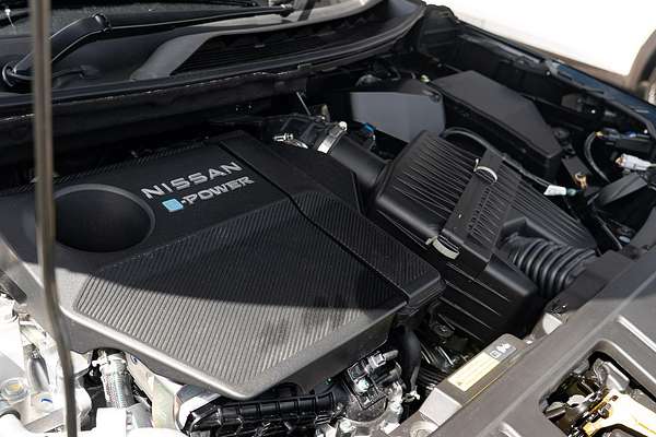 2025 Nissan X-TRAIL ST-L e-POWER T33