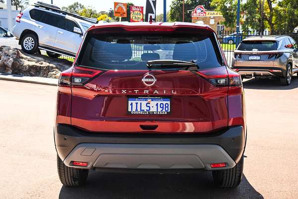2024 Nissan X-TRAIL ST T33