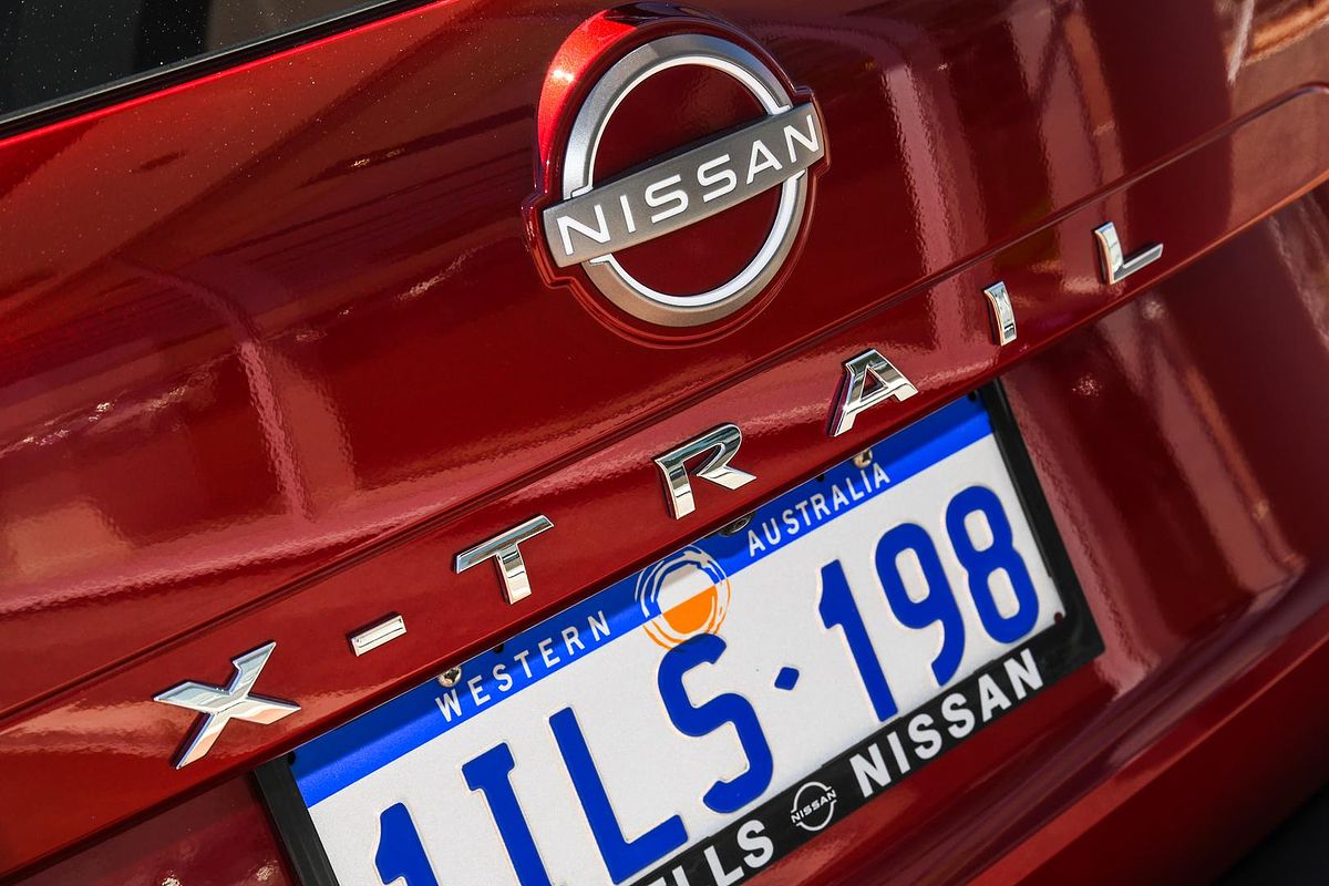2024 Nissan X-TRAIL ST T33