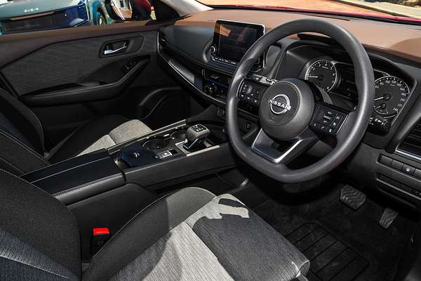 2024 Nissan X-TRAIL ST T33