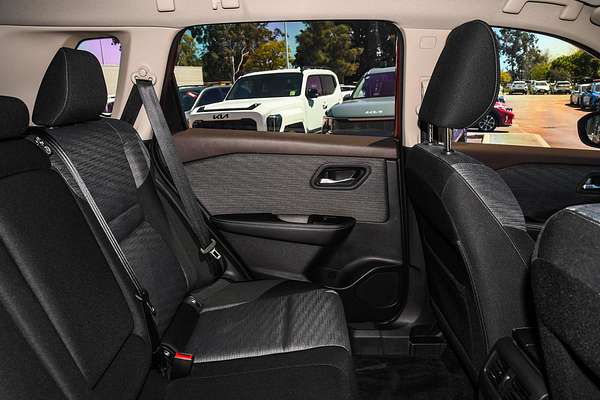 2024 Nissan X-TRAIL ST T33