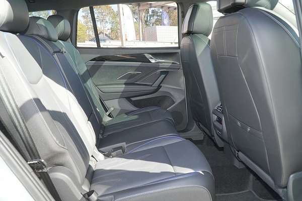 2025 Volkswagen Tayron 195TSI R-Line R4