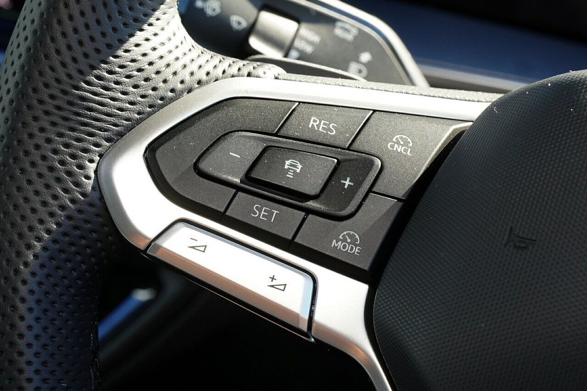 2025 Volkswagen Tayron 195TSI R-Line R4