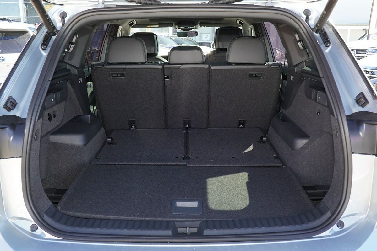 2025 Volkswagen Tayron 195TSI R-Line R4
