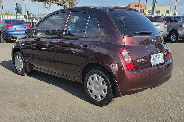 2010 Nissan Micra K12