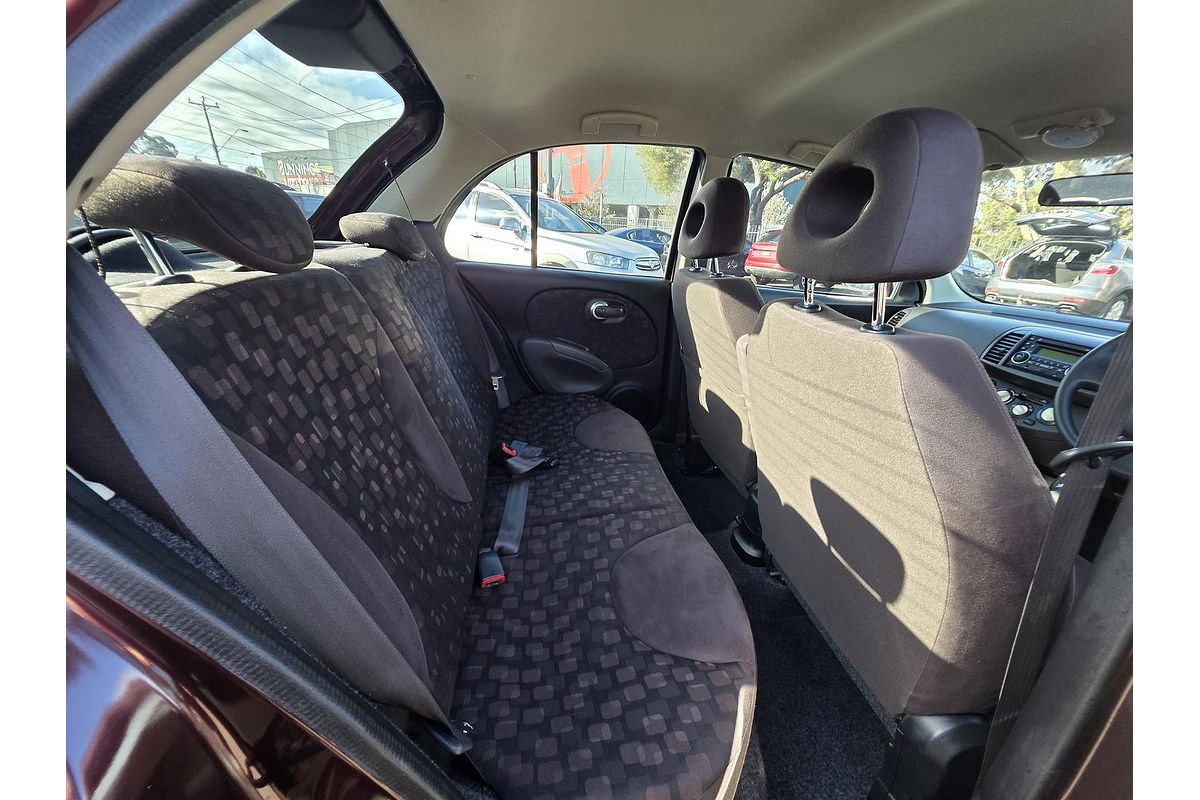 2010 Nissan Micra K12