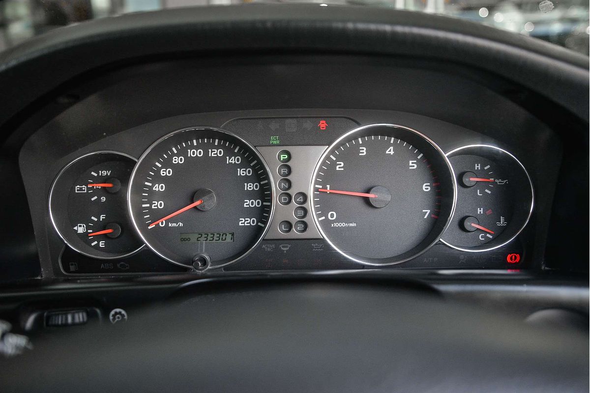 2005 Toyota Landcruiser Sahara UZJ100R