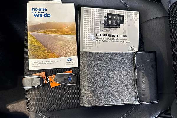 2023 Subaru Forester 2.5i 50 Years Edition S5