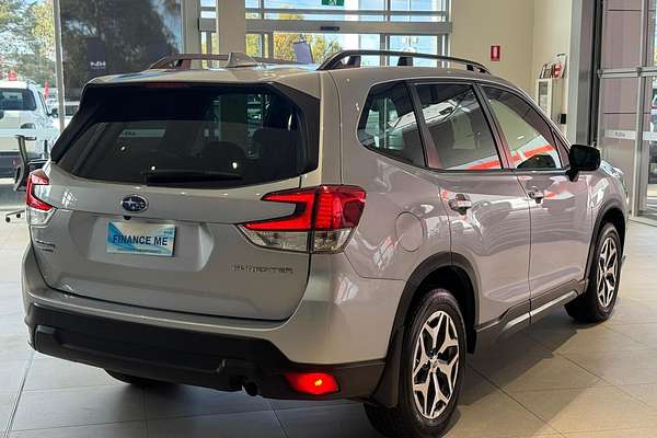 2023 Subaru Forester 2.5i 50 Years Edition S5