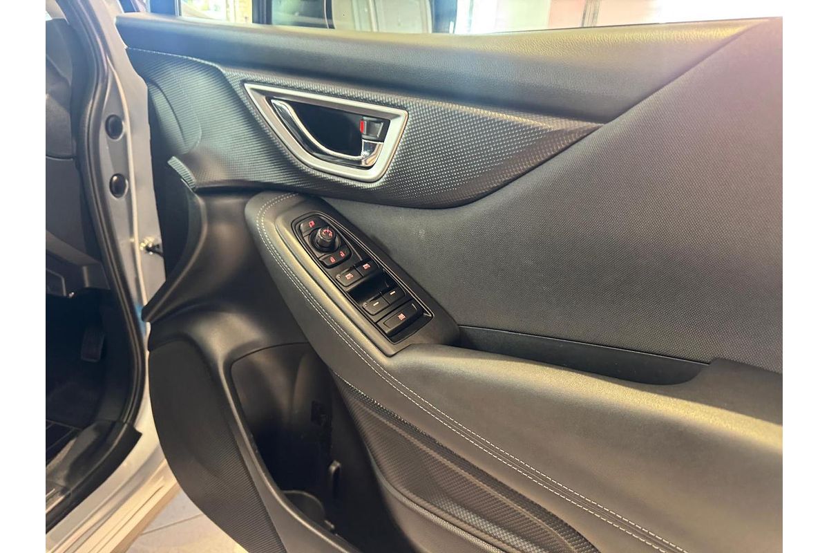 2023 Subaru Forester 2.5i 50 Years Edition S5