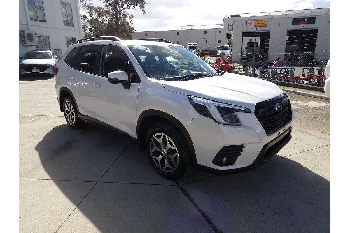 2022 Subaru Forester 2.5i S5