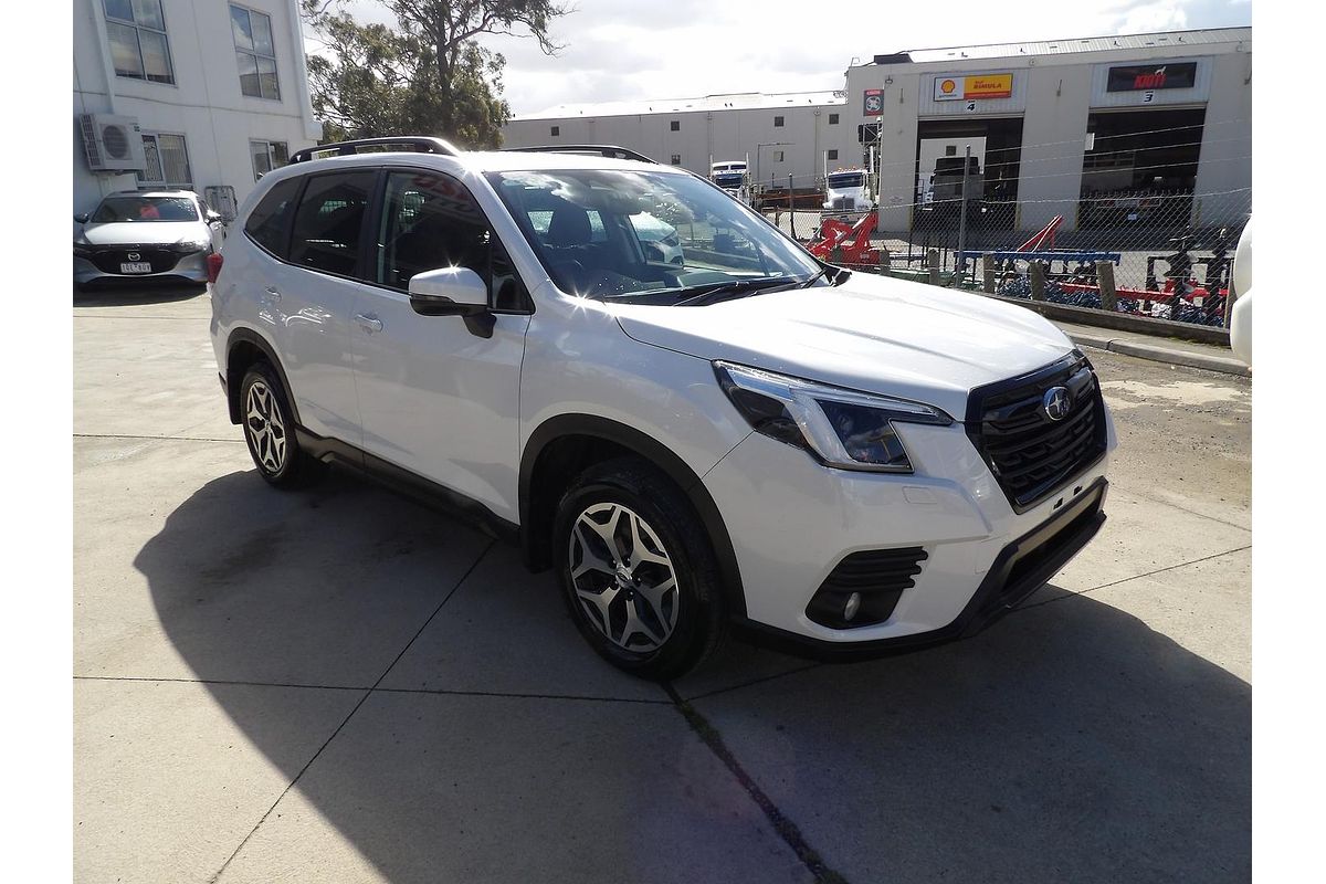 2022 Subaru Forester 2.5i S5