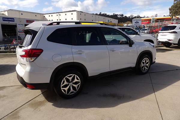 2022 Subaru Forester 2.5i S5