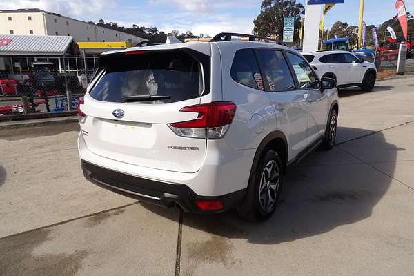 2022 Subaru Forester 2.5i S5