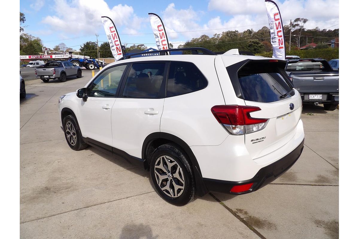 2022 Subaru Forester 2.5i S5